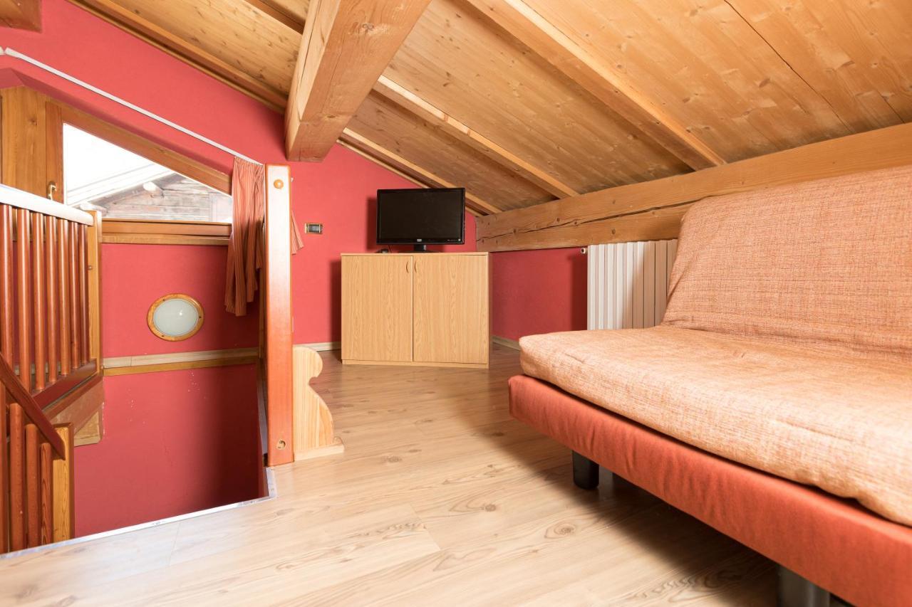 Baita Miralago - Appartamenti Abar Livigno Exterior foto